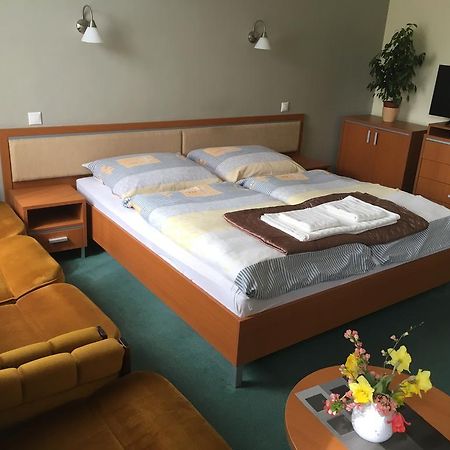 Apartmán Darmon Piest'any Exterior foto